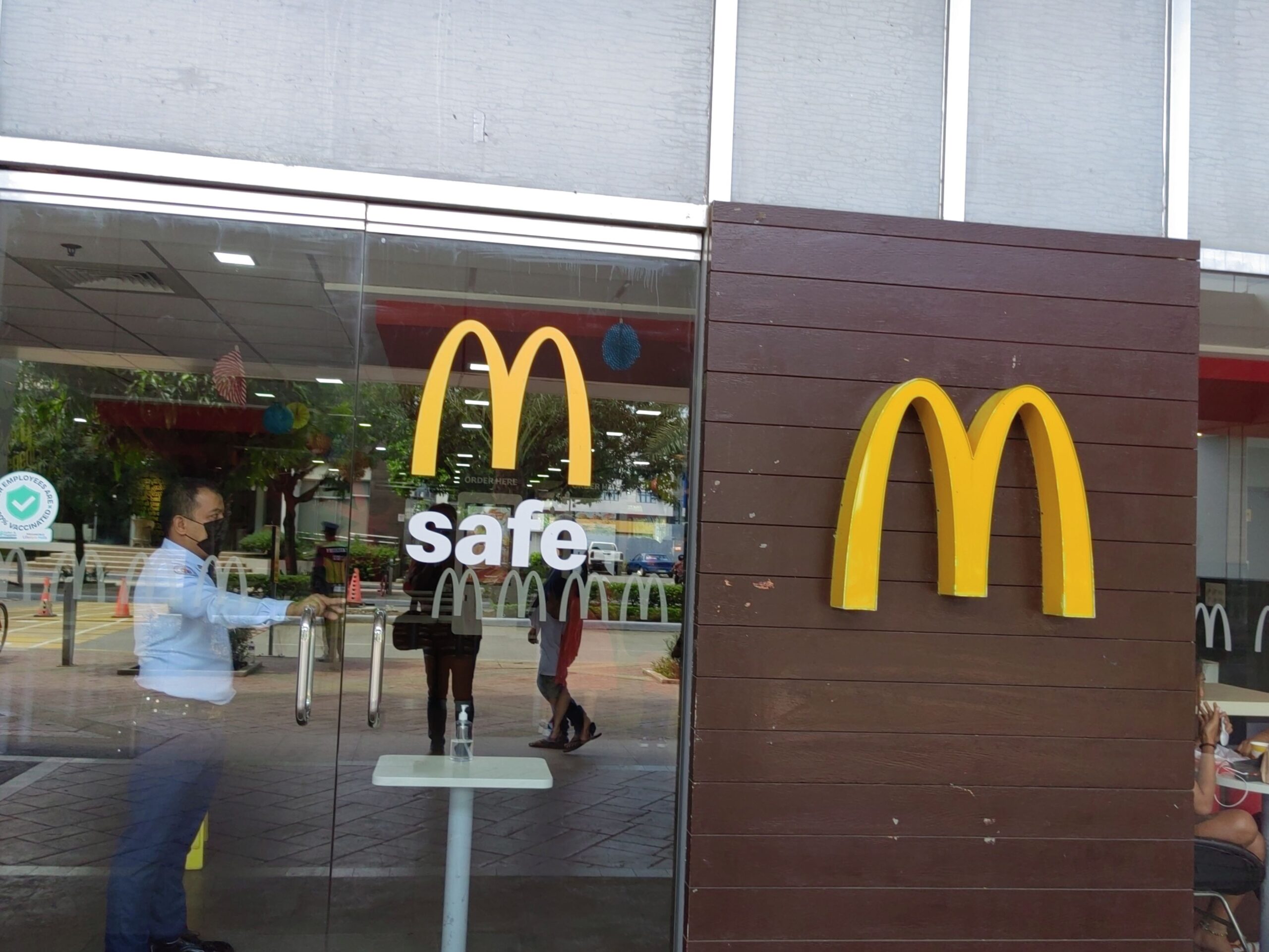 McDonalds Mactan Newtown Cebu